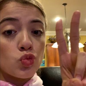 Meet your Posher, Victoria